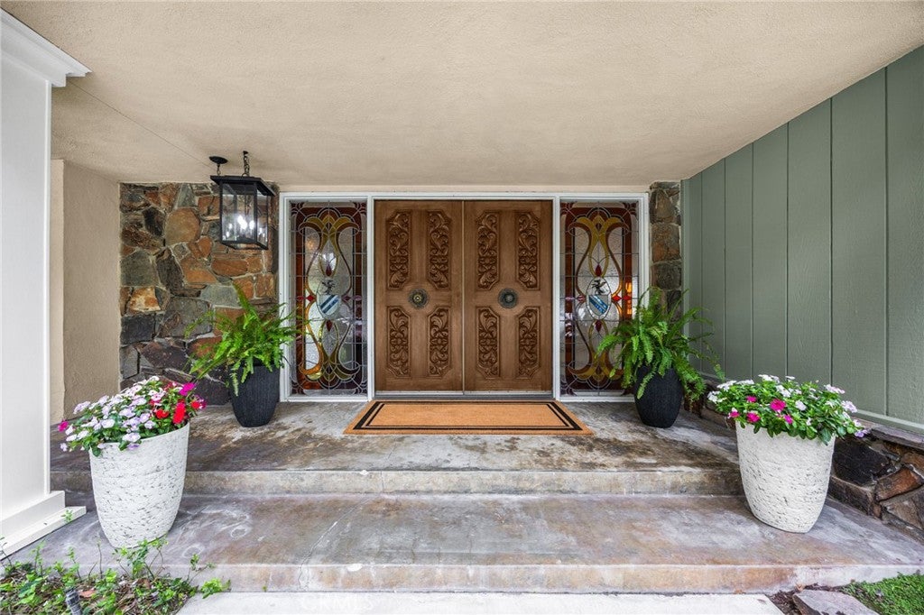 Photo of 1612 Wyndham Court RD, North Tustin, CA 92705 (MLS # PW26193995)