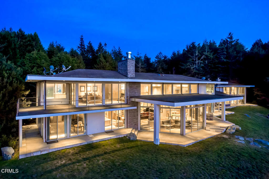 43850 Buckhorn Cove Road E