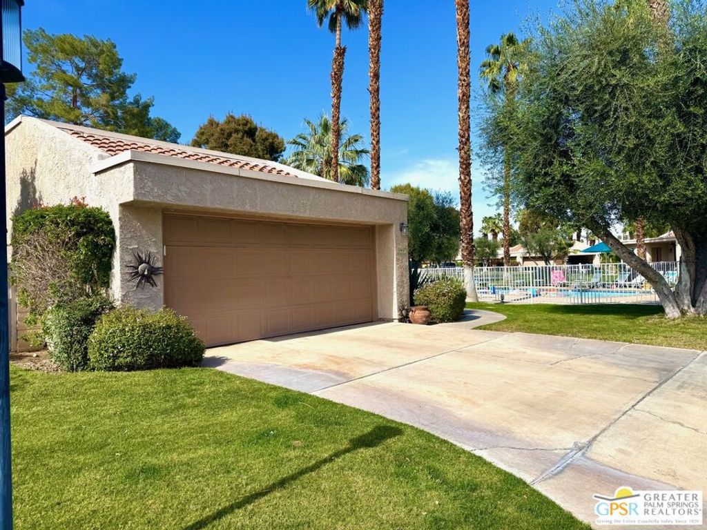 Photo of 35937 Paseo Circulo, Cathedral City, CA 92234 (MLS # 26664663PS)