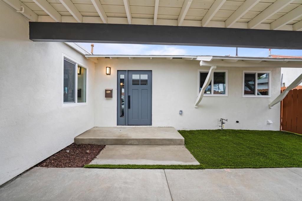 6266 Lake Aral Drive