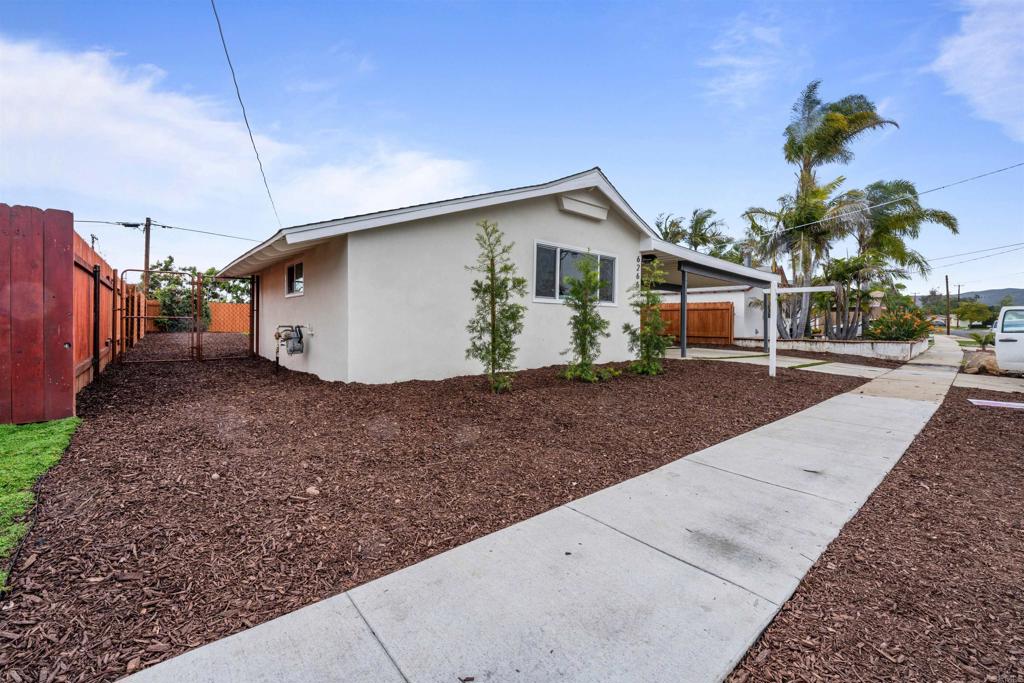 6266 Lake Aral Drive