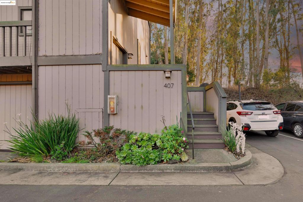 407 Vista Heights Rd