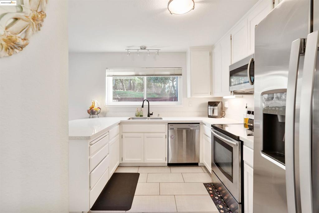 VILLA MIRA VISTA - Residential