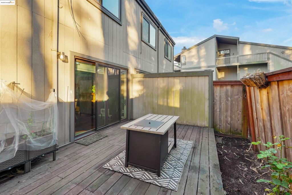 VILLA MIRA VISTA - Residential