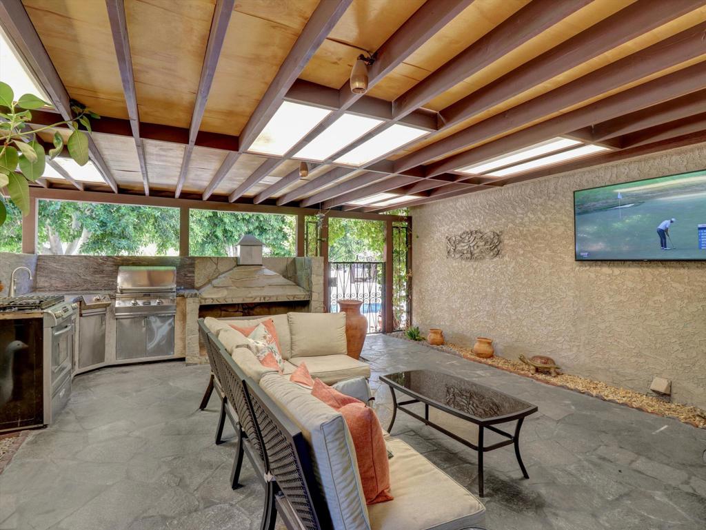 43860 carmel circle