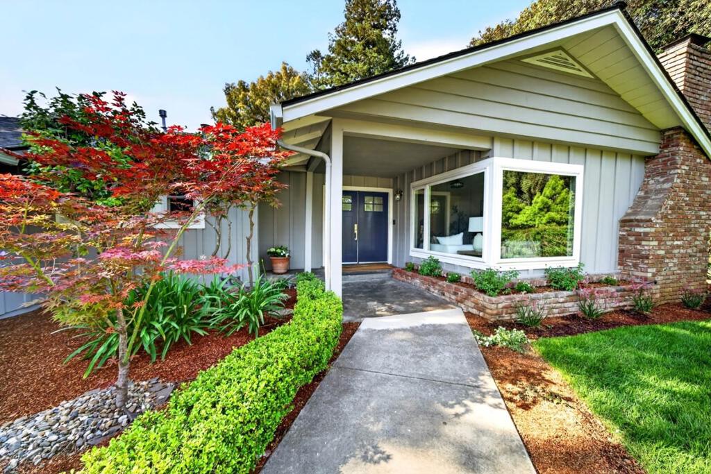 26 Sevilla Drive