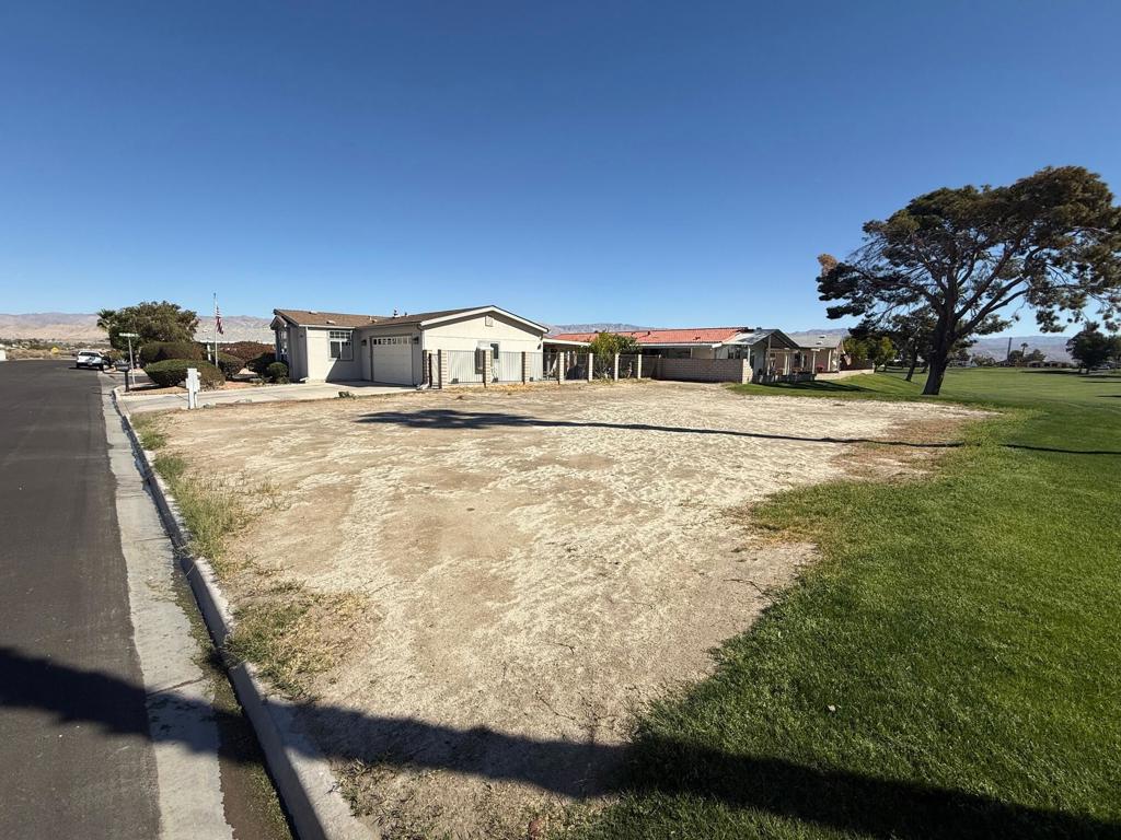 Tri Palm Estates - Land