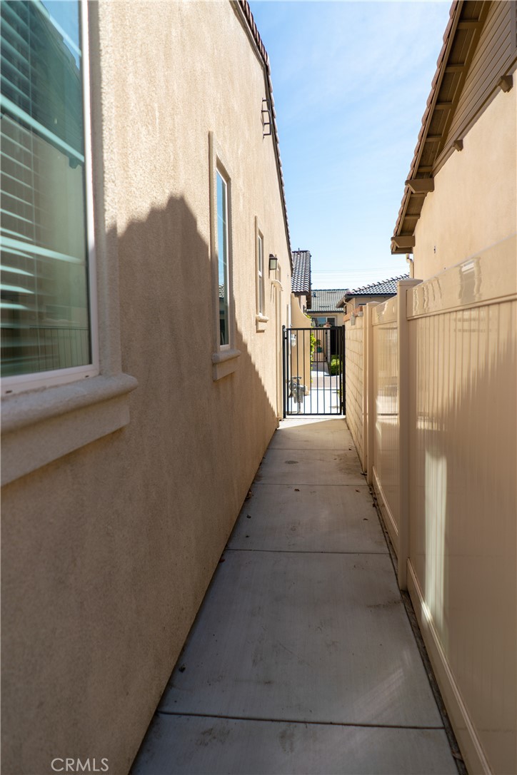 4224 E Sonrisa Privado