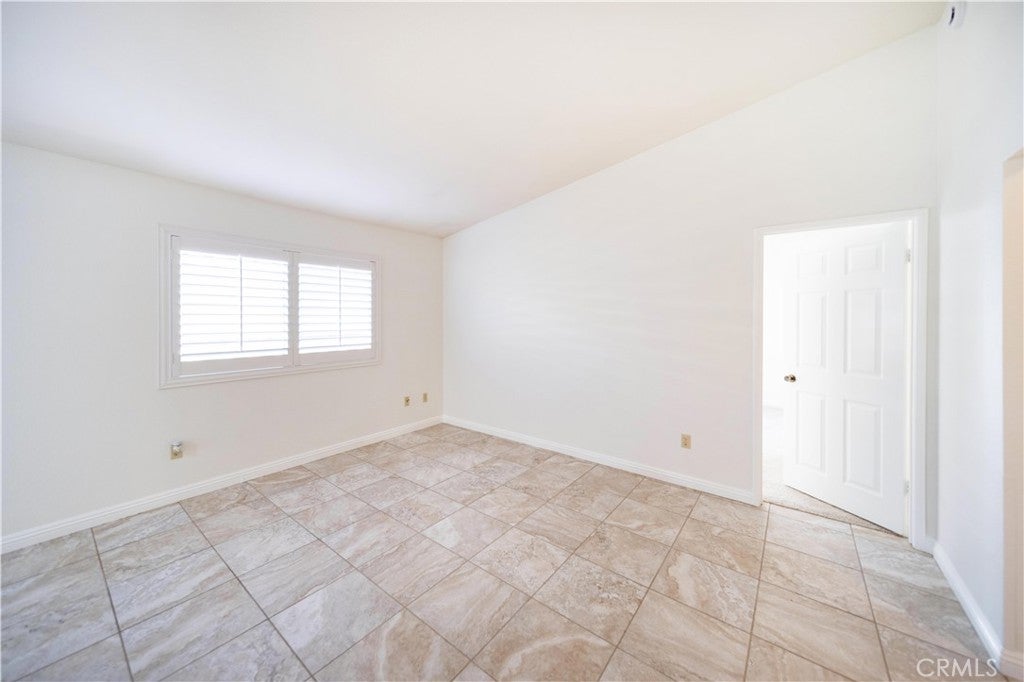 28308 Via Cascadita