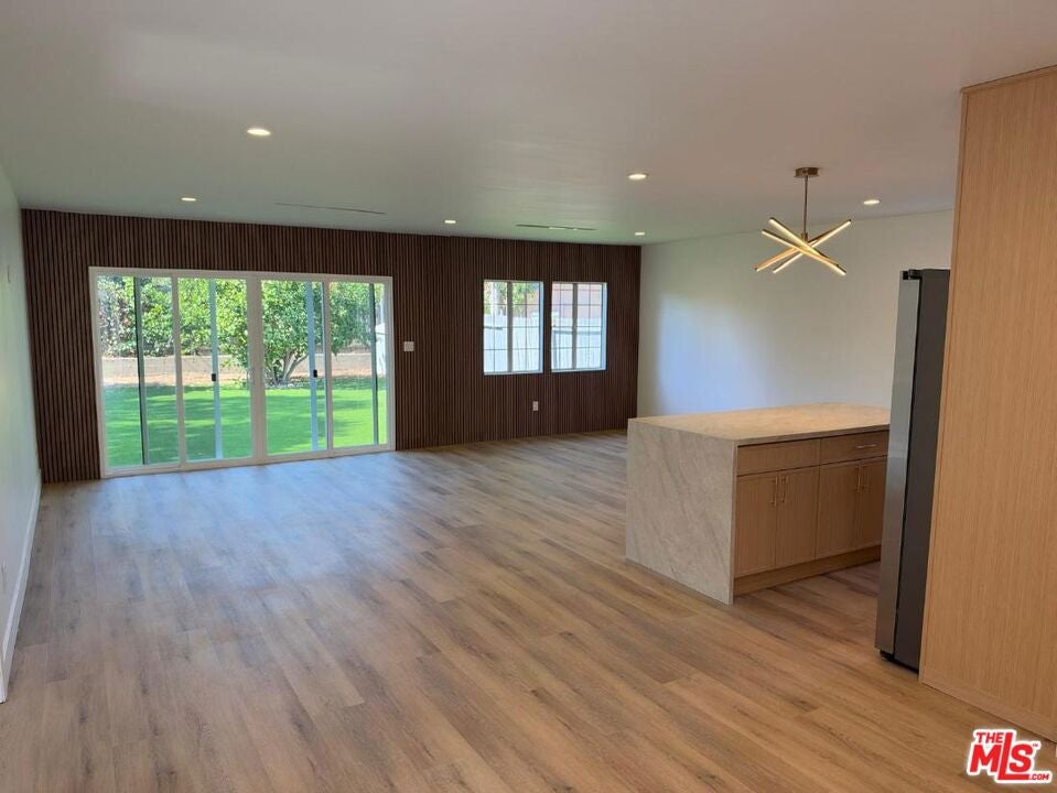 8517 Yolanda Avenue