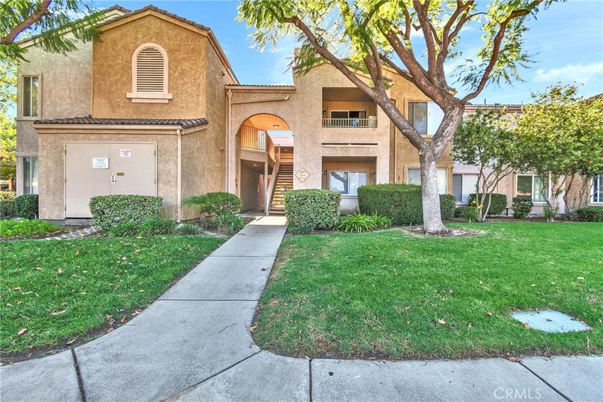 Welcome to 2400 Del Mar Way #104, Corona, CA 92882! This move-in ready, single-story 2 bed, 2 bath condo in Sage Canyon offers 915 sqft of modern living. Featuring upgraded wood laminate and marble flooring, granite countertops, and stainless steel appliances, the open kitchen and living area exude style and comfort. The master suite at 2400 Del Mar Way #104 includes a walk-in closet and remodeled en-suite bath. Enjoy HOA amenities like a pool, spa, clubhouse, and exercise room, with water and trash included. Perfectly located near the 91 freeway, 241-toll road, and shopping, this gem at 2400 Del Mar Way #104, Corona, CA 92882 is commuter-friendly and move-in ready!
