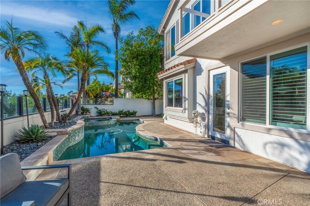 27090 South Ridge