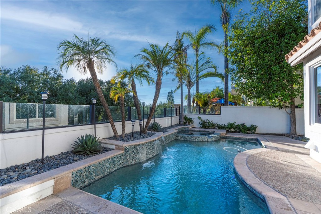 27090 South Ridge