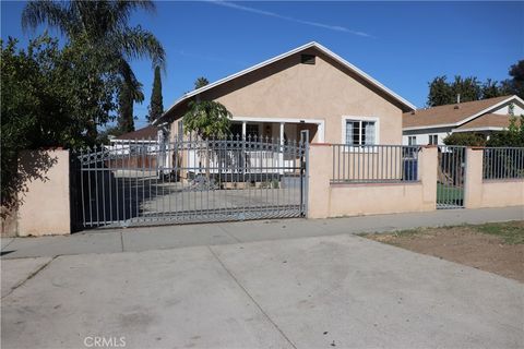 Photo of 1971 7th St, Riverside, CA 92507 (MLS # IV25253194)