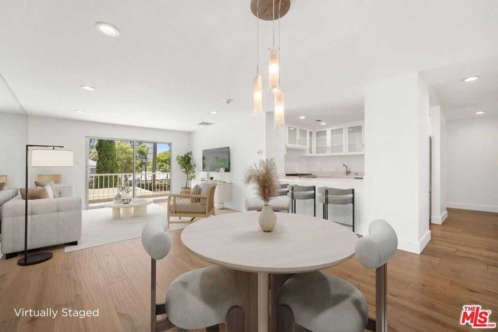 101 California Avenue 206, Santa Monica CA 90403