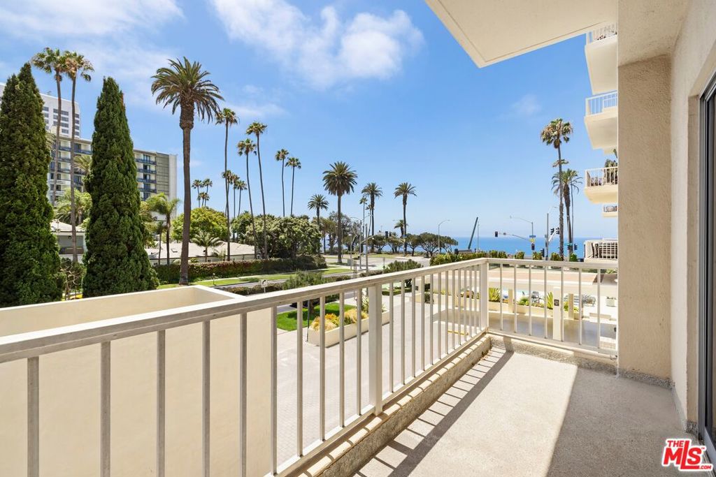 101 California Avenue 206
