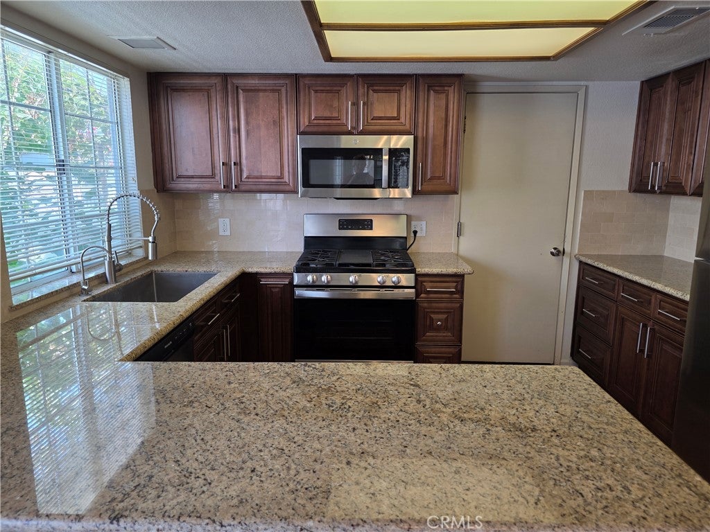 1468 Mayflower Way