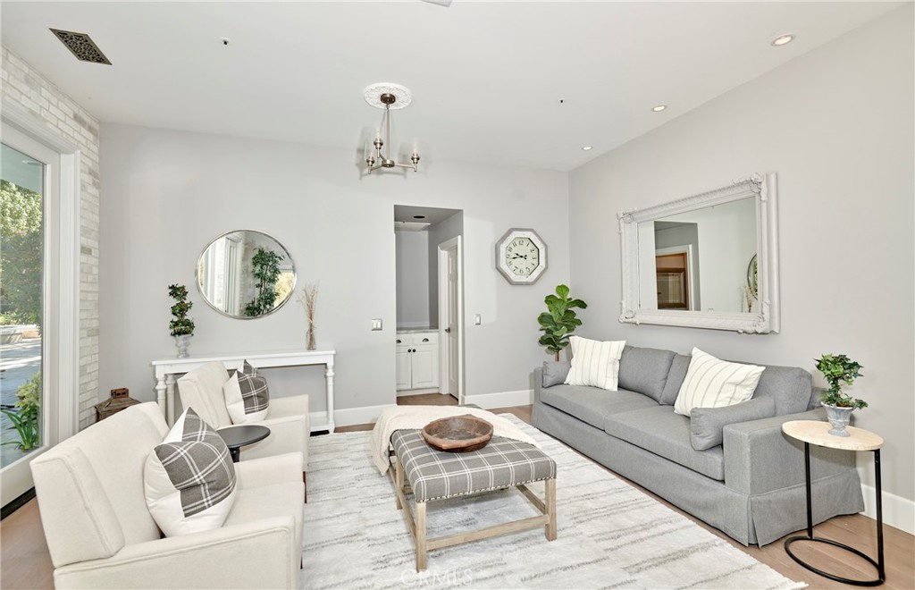 Los Ranchos Estates (LRE) - Residential