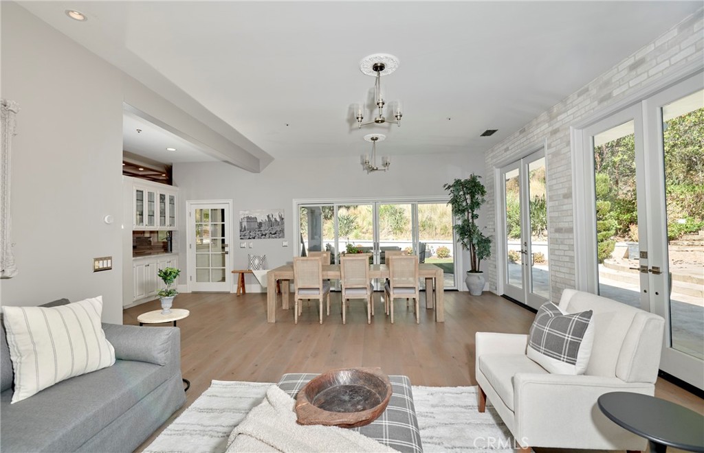 Los Ranchos Estates (LRE) - Residential