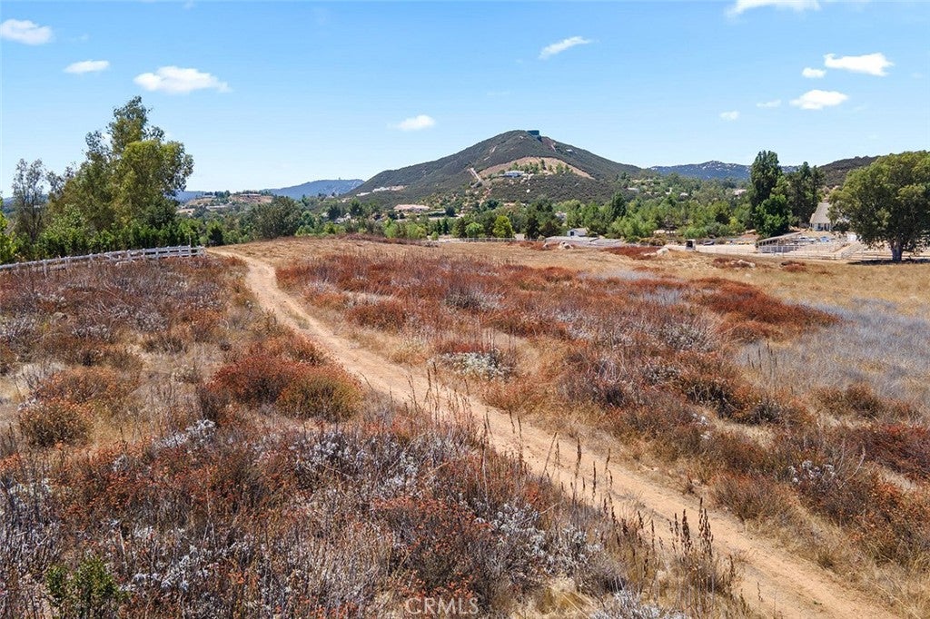 19049 Vista De Cielo