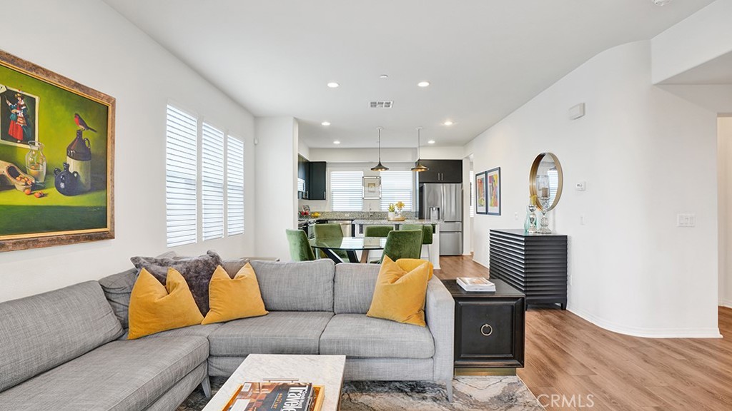 6333 Pacific Way