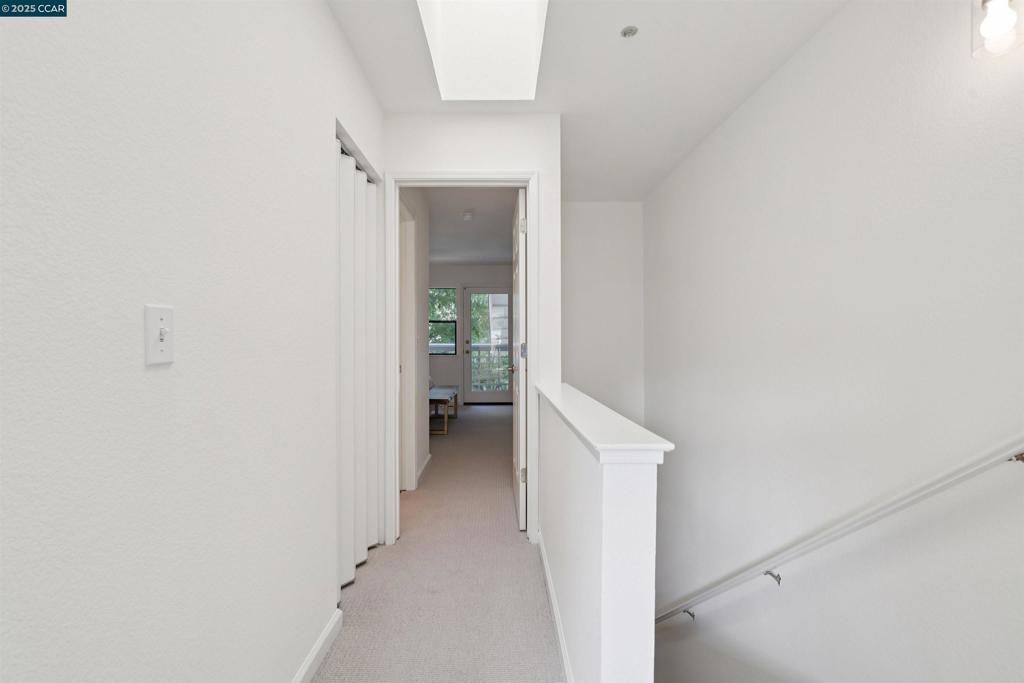 ASHFORD COURT - Residential