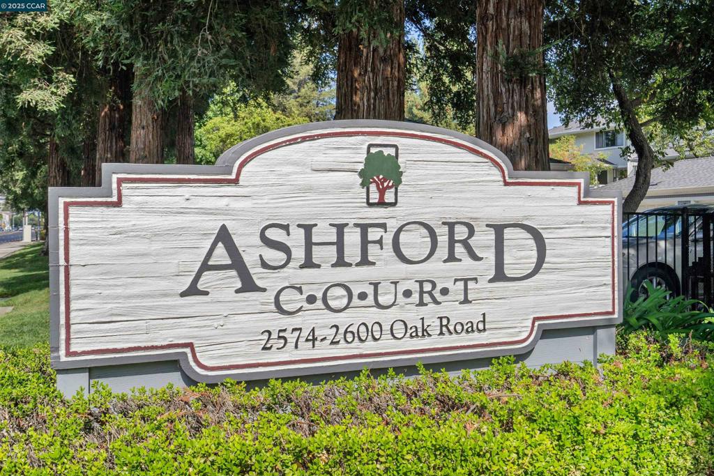 ASHFORD COURT - Residential