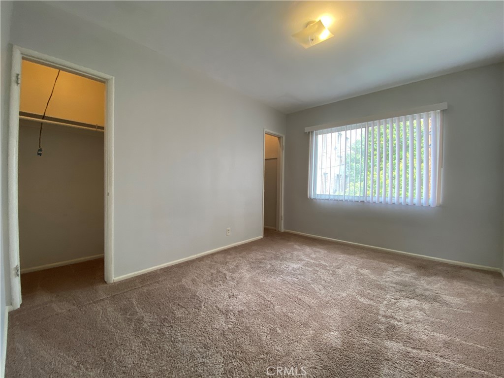 516 E Lomita Avenue 12