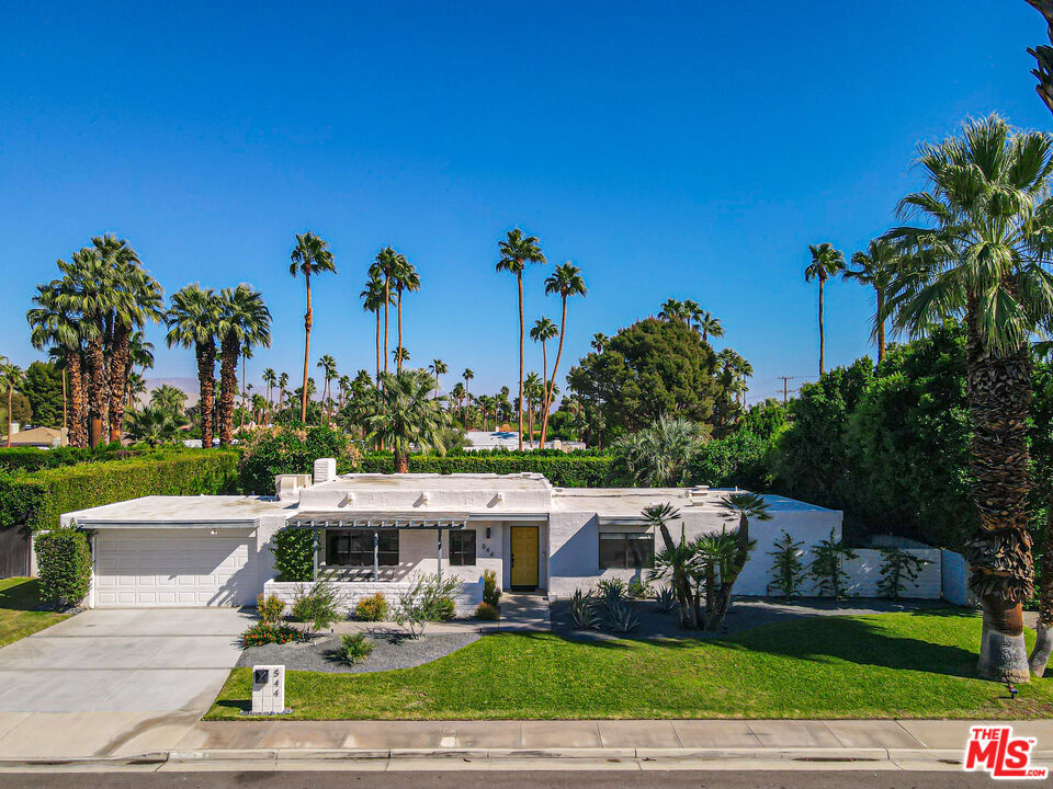 544 N Tercero Circle