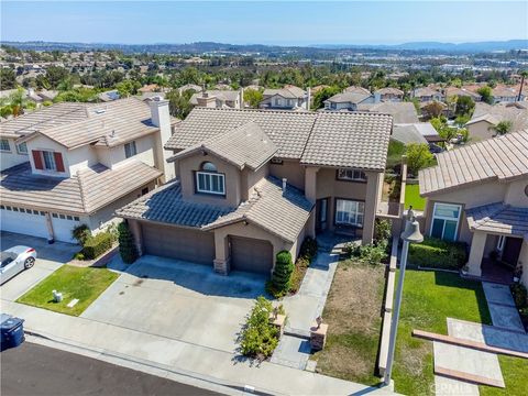 10 Sierra Blanco Lake Forest CA 92610