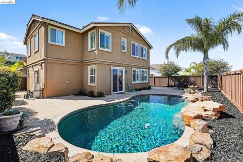 Photo of 556 Douglas Drive Dr, Brentwood, CA 94513 (MLS # 41127134)