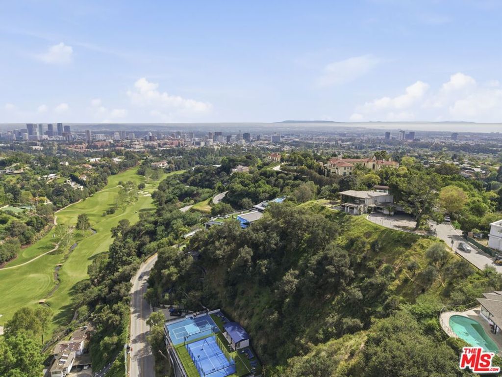 Photo of 11287 Chalon Road, Los Angeles, CA 90049 (MLS # 26664935)