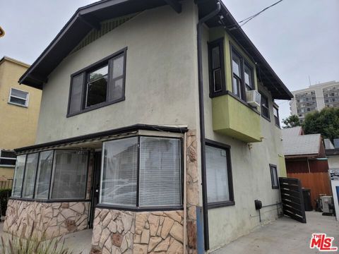 Photo of 702 CEDAR Avenue, Long Beach, CA 90813 (MLS # 26645179)