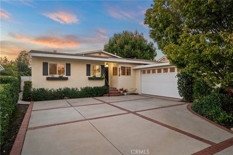 Photo of 213 S Meadow Rd, West Covina, CA 91791 (MLS # OC25243036)