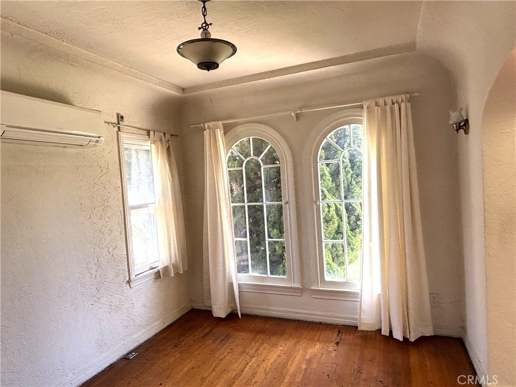 Properties 3 2546 Federal Avenue