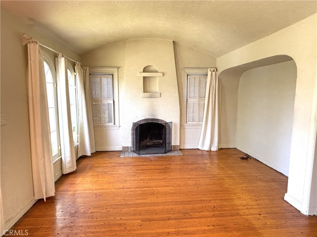 Properties 2 2546 Federal Avenue