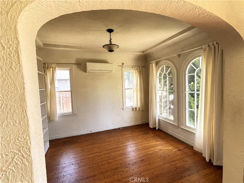 Properties 4 2546 Federal Avenue