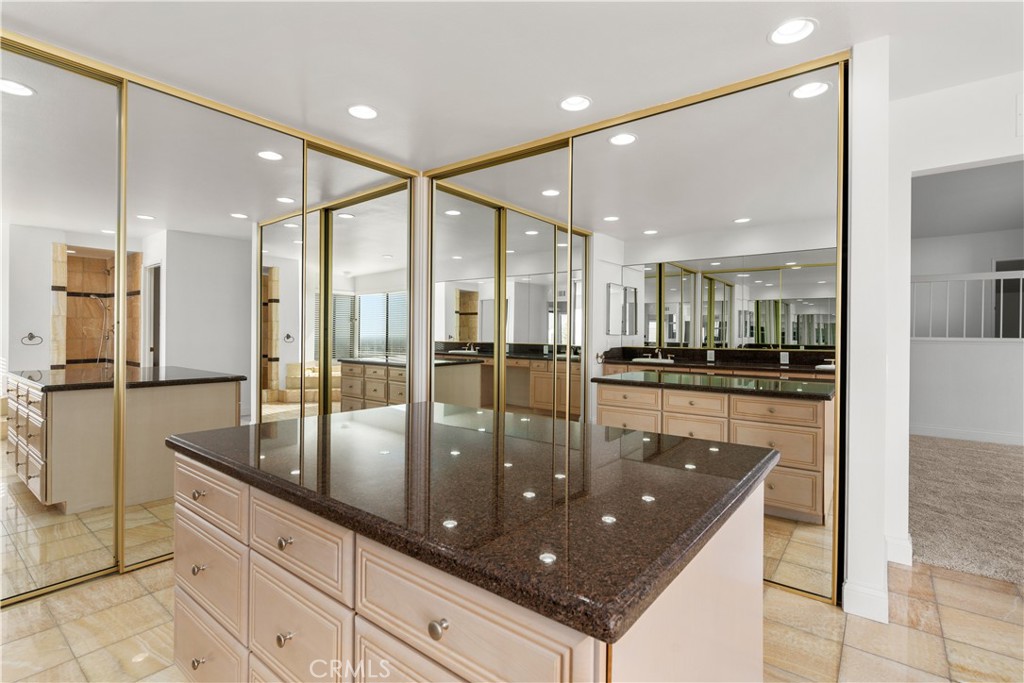 Summitview - Residential