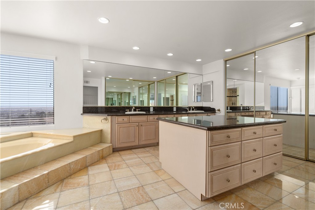 Summitview - Residential