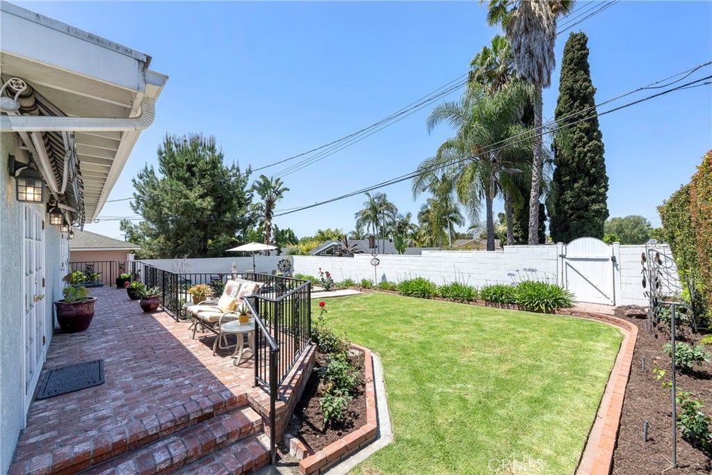 listing image 130727763395121543307