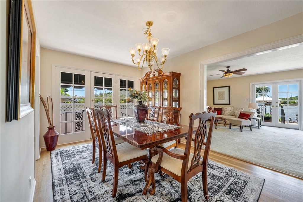listing image 130728203109112854579