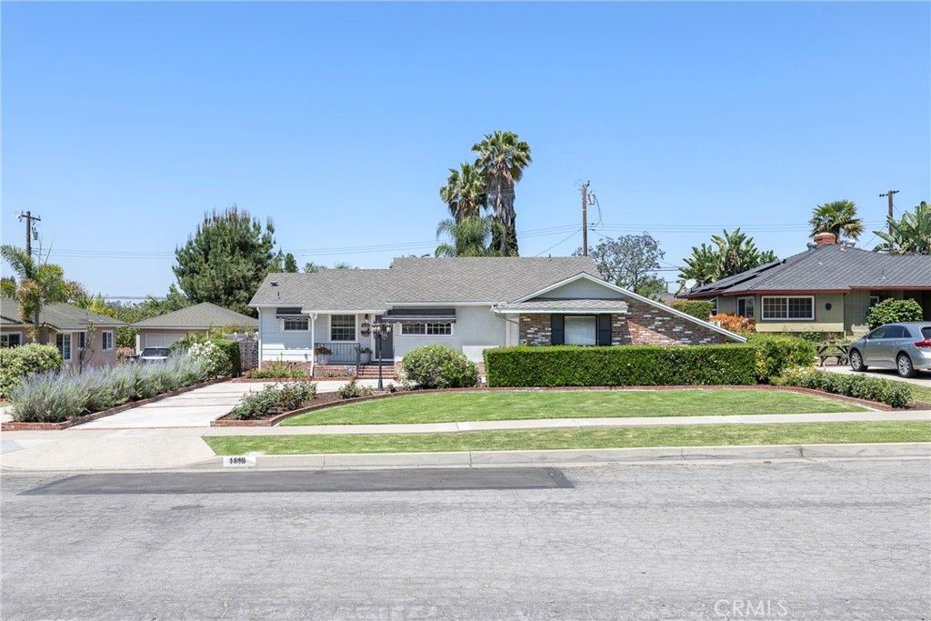 listing image 130724025262261752839