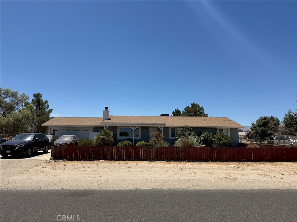 11540 E Avenue R2