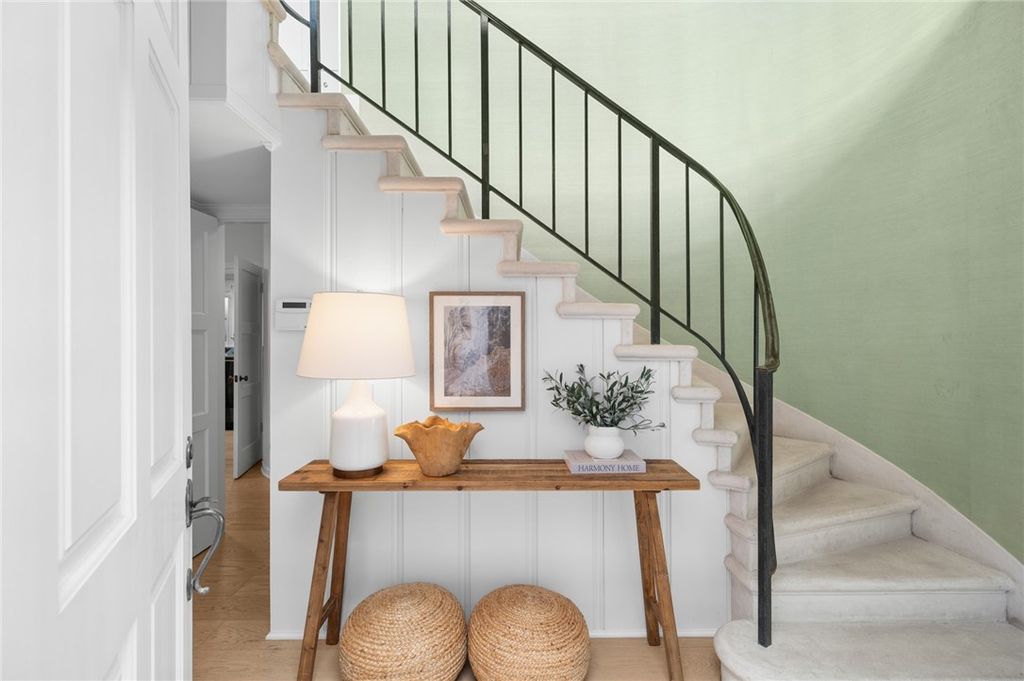 Photo of 1411 E Bay Ave, Newport Beach, CA 92661 (MLS # NP26122245)