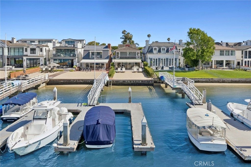 Photo of 1411 E Bay Ave, Newport Beach, CA 92661 (MLS # NP26122245)