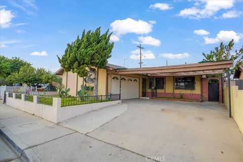 Photo of 2005 San Jose St, Oxnard, CA 93030 (MLS # SR26052214)