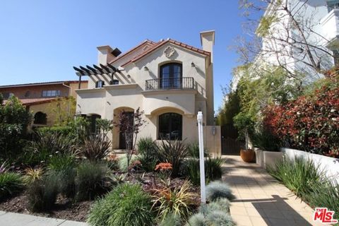 Photo of 1120 21st Street #4, Santa Monica, CA 90403 (MLS # 26669183)