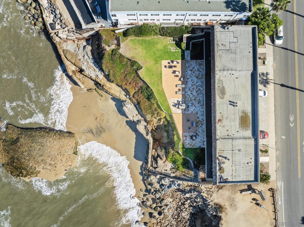 1352 Sunset Cliffs Blvd