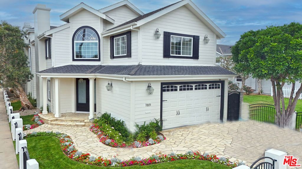 Photo of 7861 W 80th Street, Playa Del Rey, CA 90293 (MLS # 26640351)