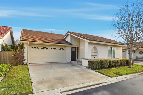 27880 Via Sarasate Mission Viejo CA 92692
